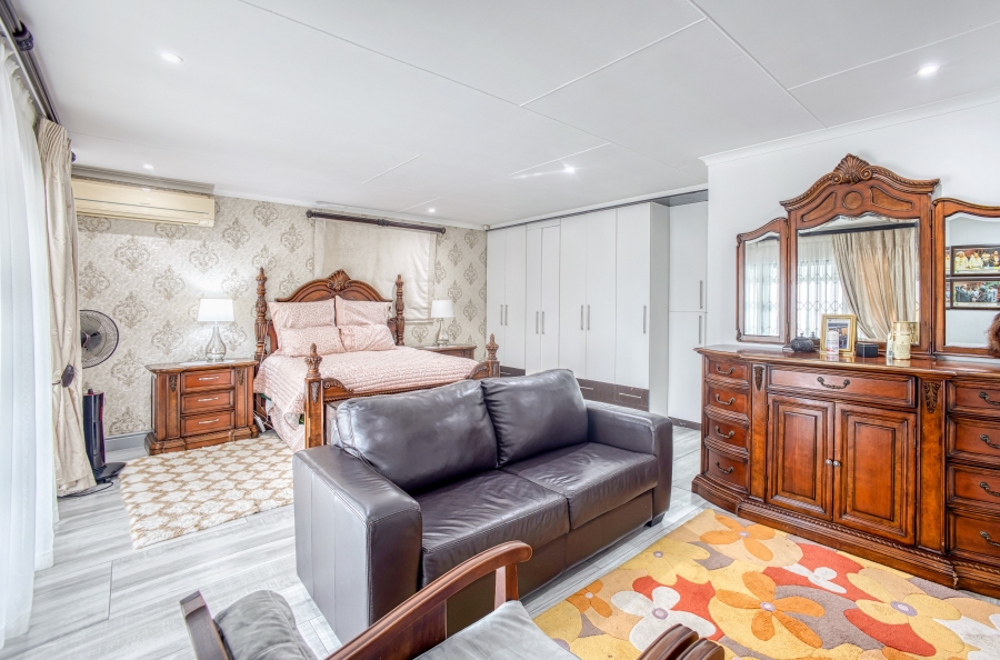 4 Bedroom Property for Sale in Beacon Bay Eastern Cape